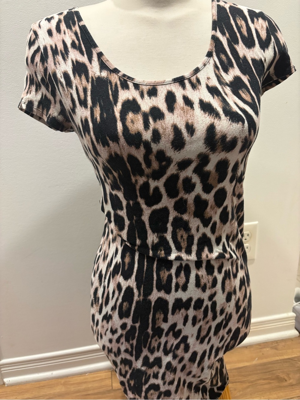 Leopard Print Scoop Neck Women's Top in Black and Brown
